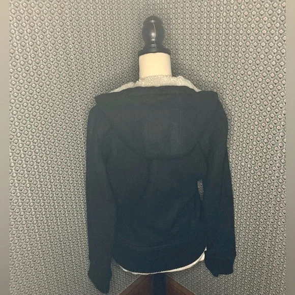 Rubbish Sherpa Hooded Jacket ASO Bella Swan in Twilight - Picture 9 of 12